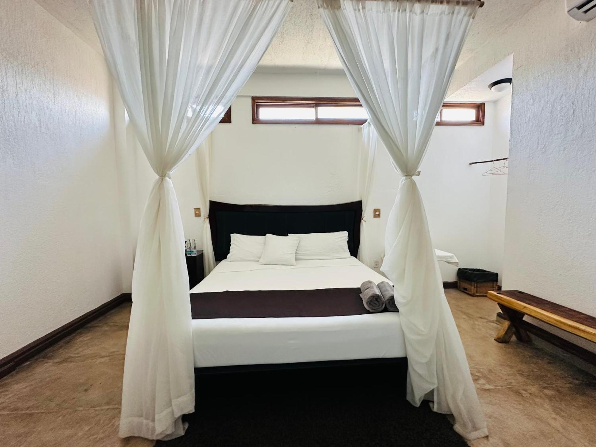 Hotel Boutique Punta Jamaica Акапулко Екстериор снимка
